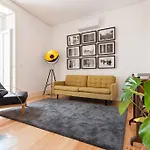 Feels Like Home Bica Modern Flat with View